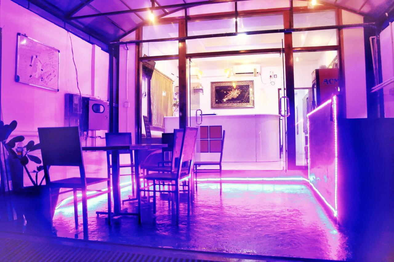 The Lodge Yangon Poshtel Exterior foto