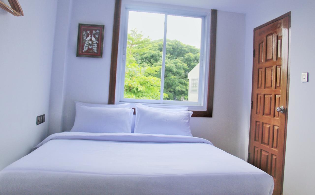 The Lodge Yangon Poshtel Exterior foto